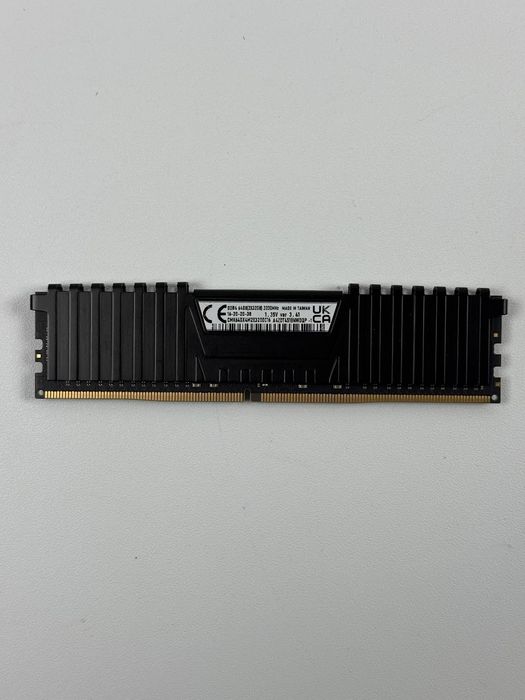 Pamięć RAM Corsair Vengeance LPX DDR4 DIMM 32GB 3200MHz CL16 XMP