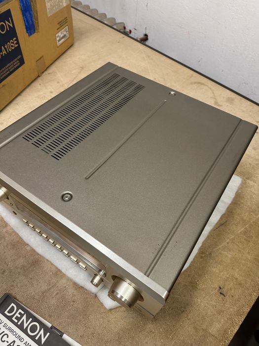 Amplituner Denon AVC-10SE