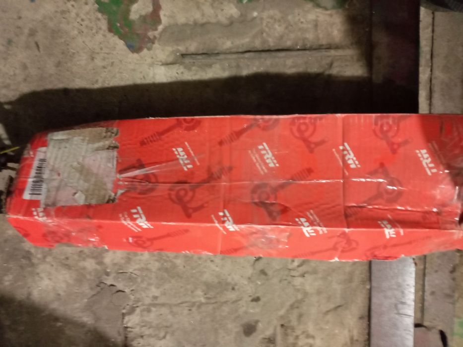 Задние стойки шкода