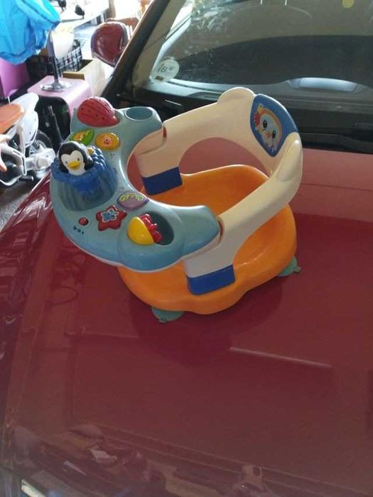 Oferta - Assento de Banho Bebé Vtech com Brinquedos