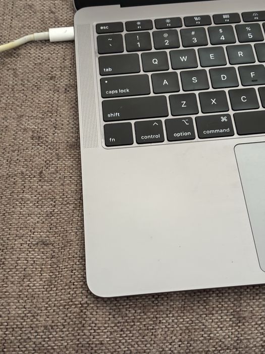 Macbook Air 13  2019 Retina I5
