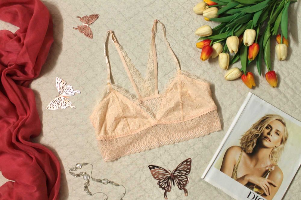 Secret Possessions Brzoskwiniowy Top Koronka Ażurowy Miękki Biustonosz