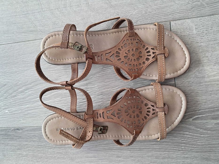 Sandałki dziewczęce 36