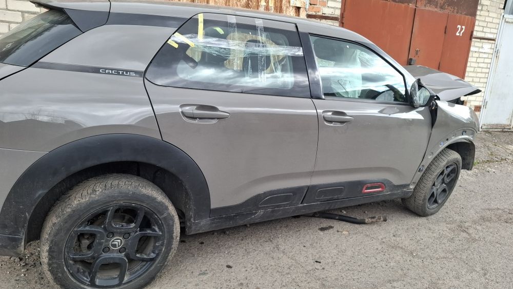 Двері Citroen C4 Cactus дверка Citroen C4 Cactus дверь c4 cactus
