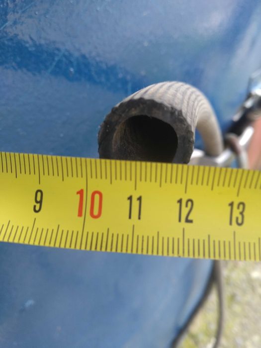 Шланг резиновый .