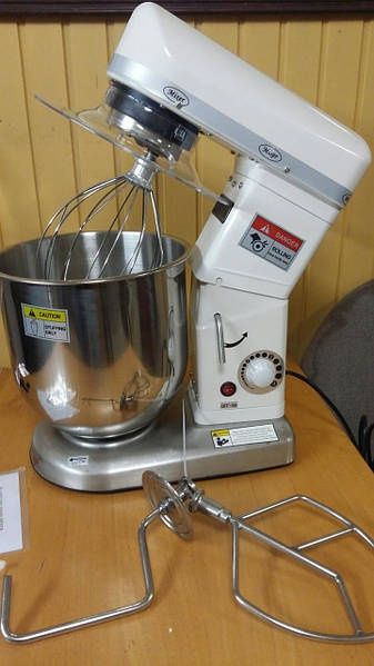 Міксер планетарний 7л / 10л, кремовзбивальна машина 10л