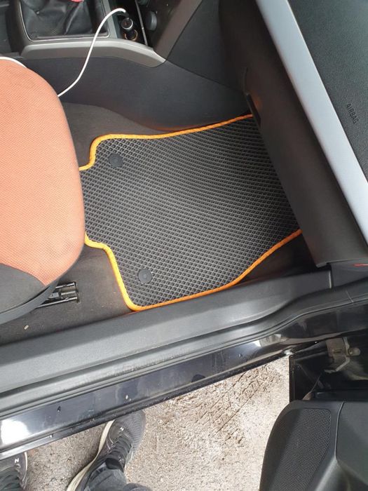 Хіт Ева килимки, єва коври, эво коврики до вашого авто.