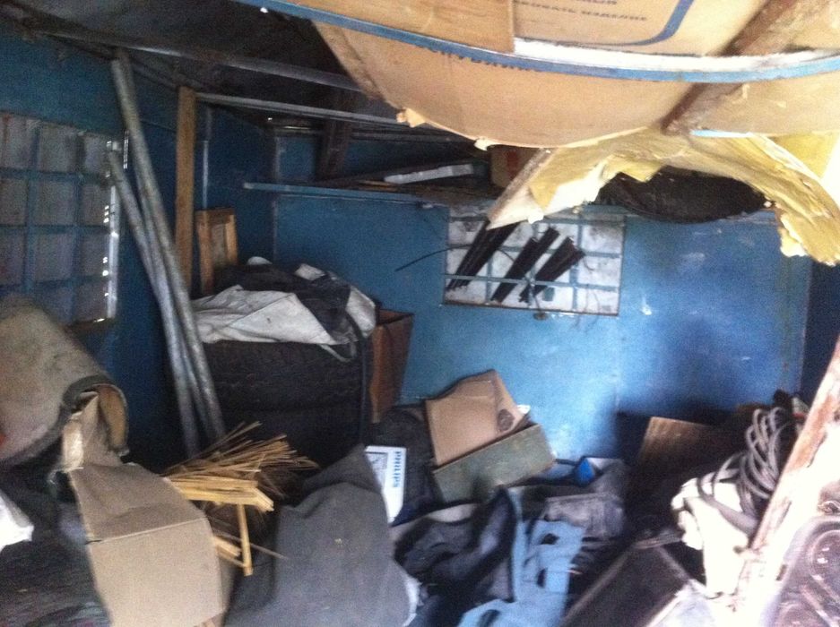 гараж металический- домик на дачю