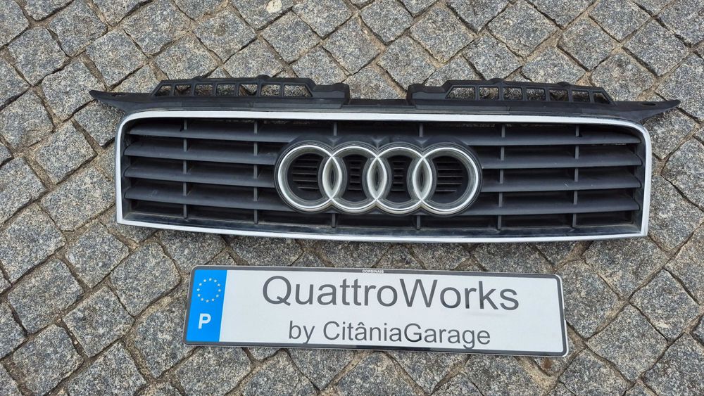 AUDI A3 8P - Grelha Central Para Choques ORIGINAL RIGOROSAMENTE NOVA