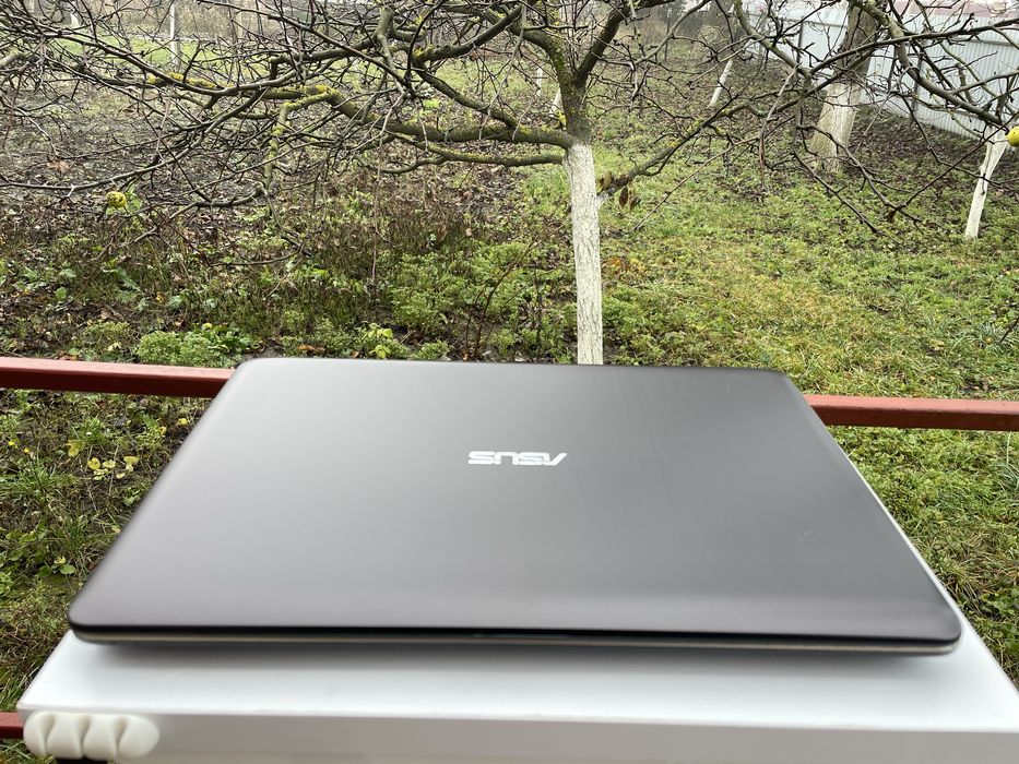 Ноутбук asus x540y