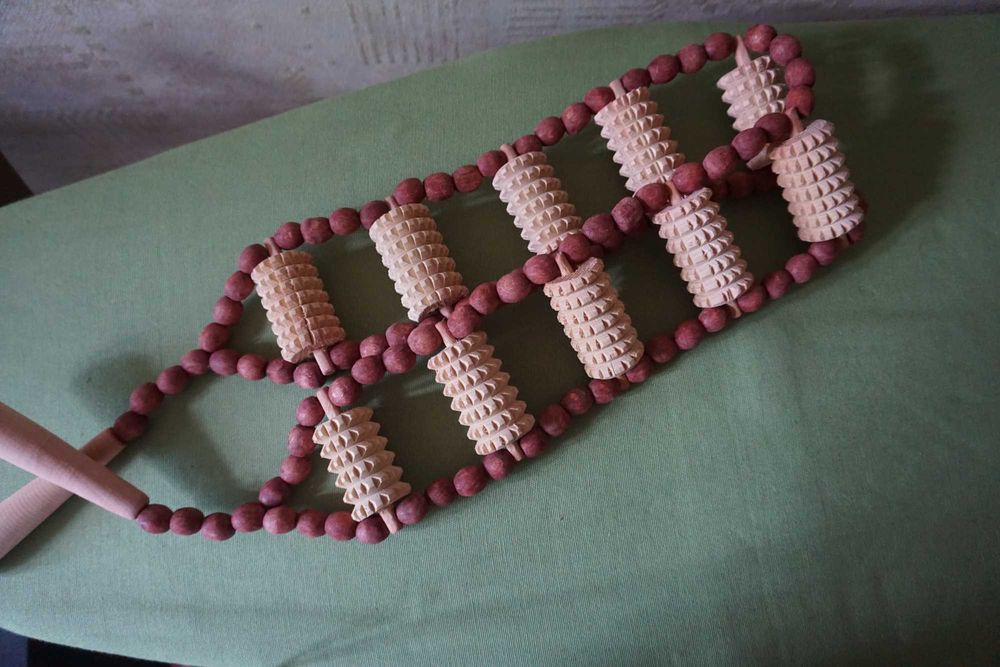 Массажер для спины деревянный