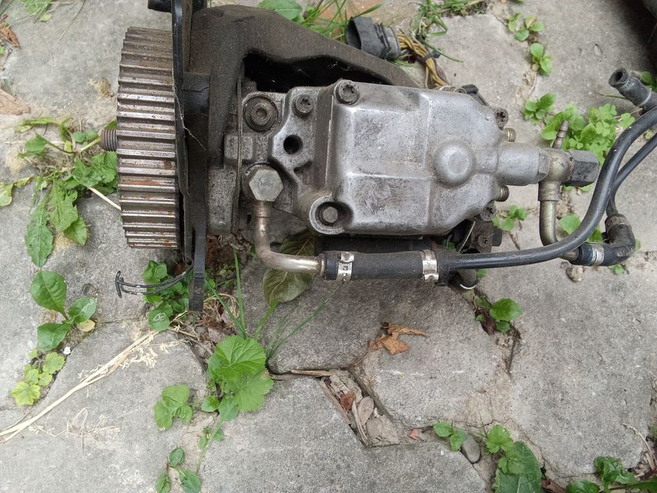 Головки до Ауді ,фольцваген,увз,Топлевна та інші запчастини двигуна