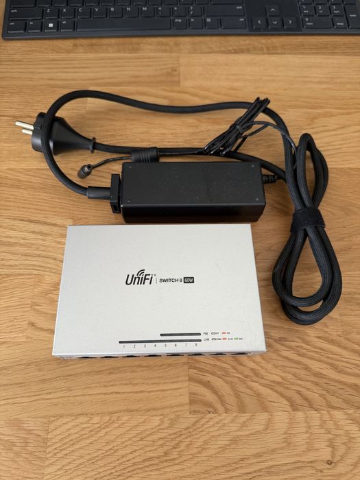 Ubiquiti switch US-8-60 POE
