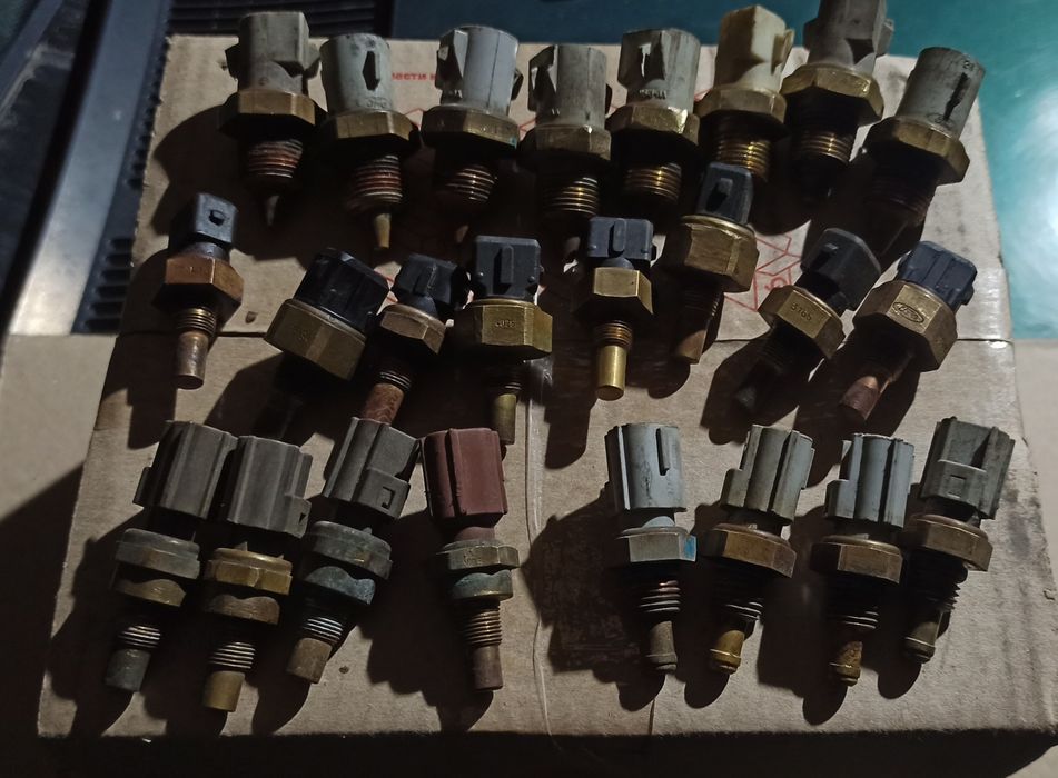 Датчики температури ОР на Форд мондео мк1 мк2 ескорт.