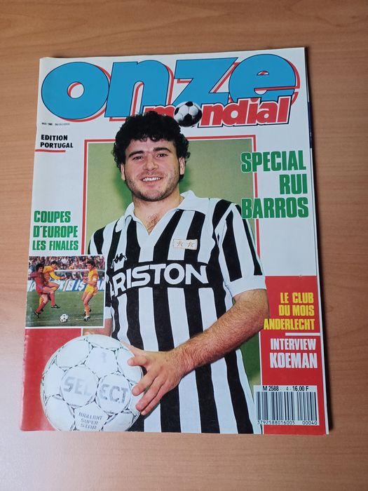 Revista Onze Mondial de Maio de 1989, com Rui Barros na capa