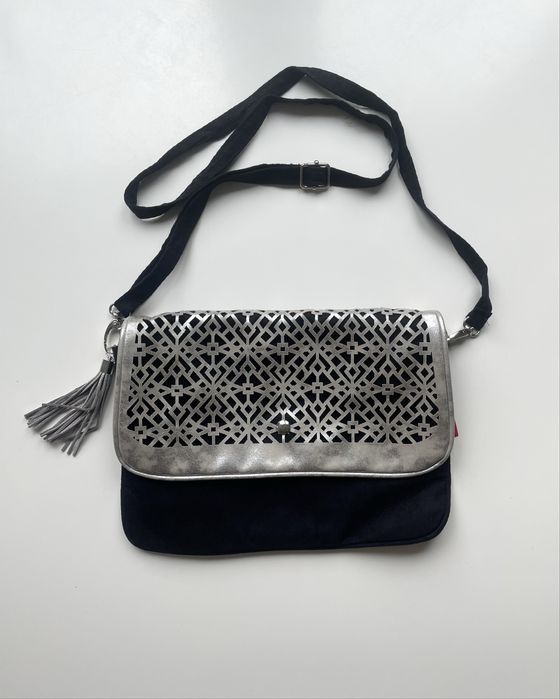 Mała poręczna torebka torebeczka na ramię regulowany pasek