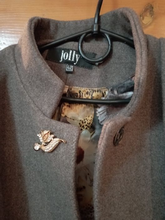 Пальто на дівчину 42 розмір кашемірове