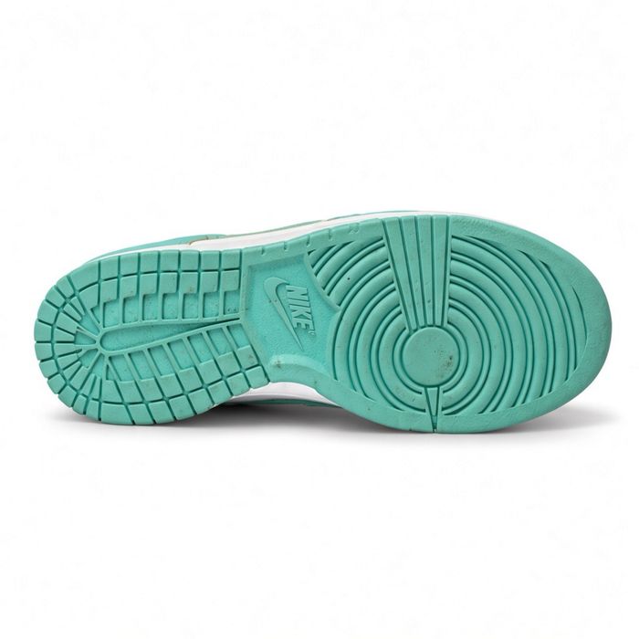 Кроссовки  nike