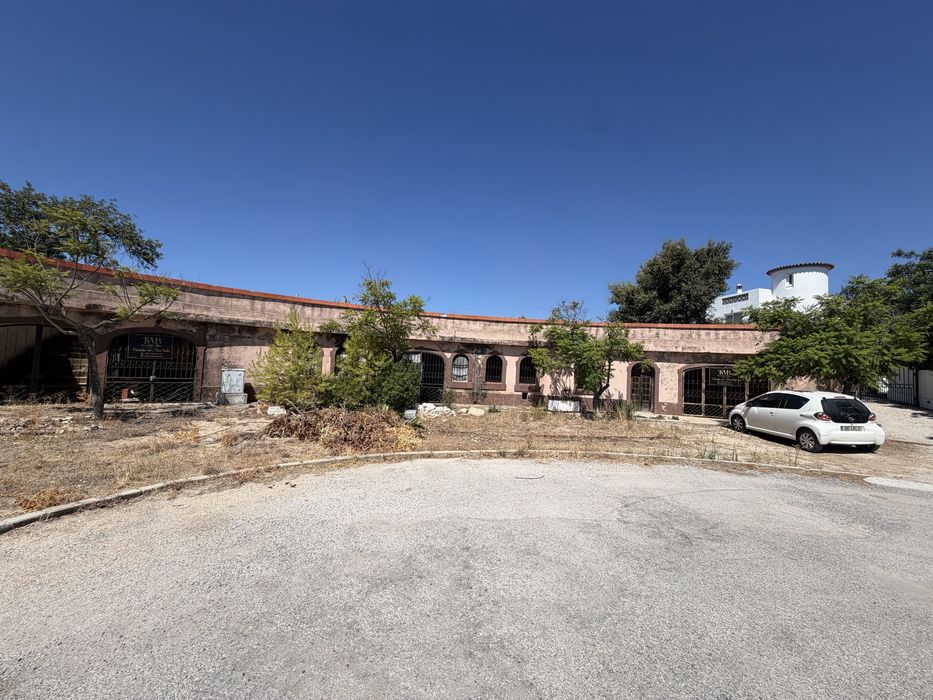 Lotes para 24 apartamentos PIP APROVADO em Santa Bárbara de Nexe
