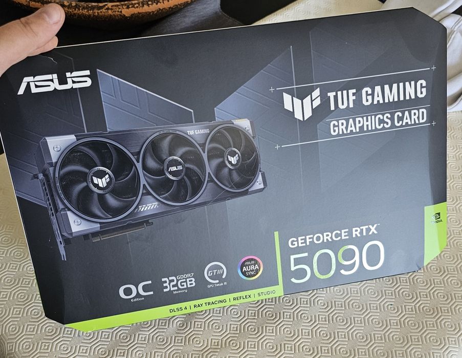 RTX 5090 ASUS TUF OC64740101161731120