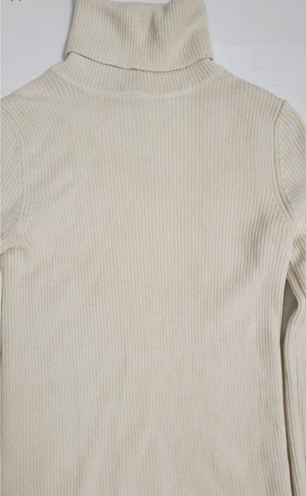Вовняний гольф uniqlo жіночий