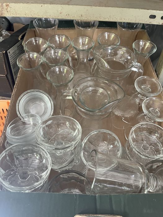 Louças restaurante - Jarros e copos em vidro