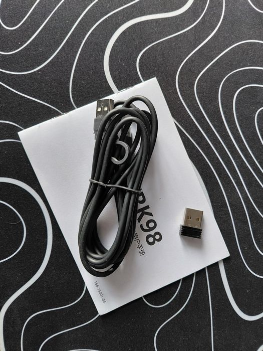 Бездротова механічна клавіатура