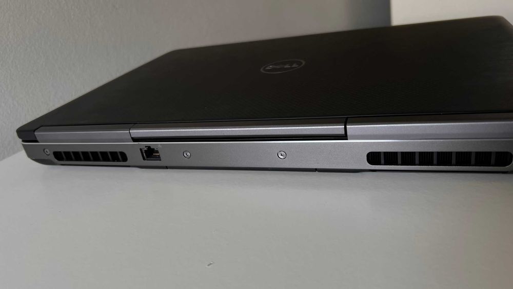 Portátil Dell Precision 7520 | Workstation Gama Profissional | i7-6820HQ | 32GB RAM | SSD 512GB | NVIDIA Quadro M2200 | Full HD 15.6" Notebook Laptop