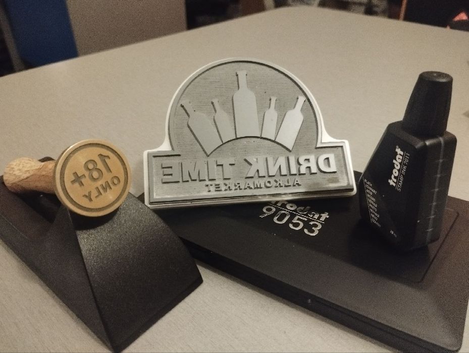 Печати, штампы, клише, оснастка, пломбираторы, сургучные печати.