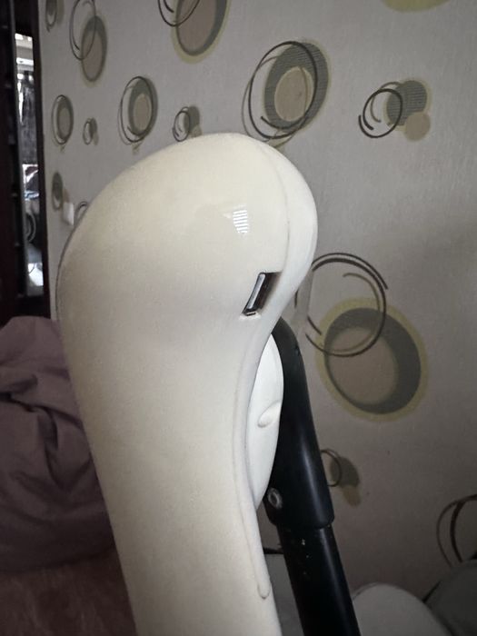 Шезлонг, гойдалка та стілець для годування CARRELLO Cascata  3в1