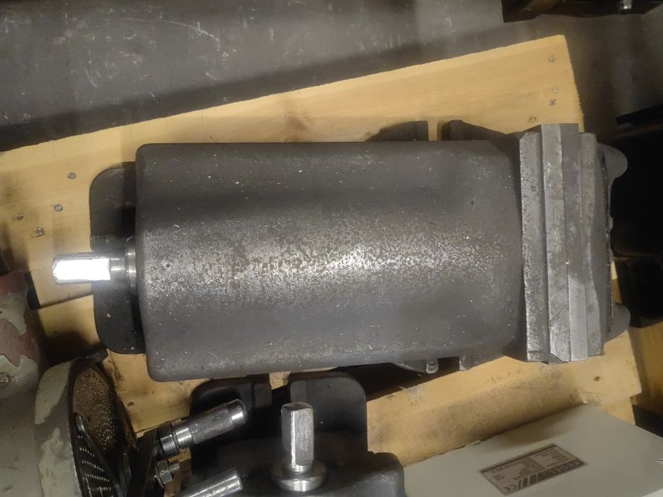 Imadło maszynowe 200mm