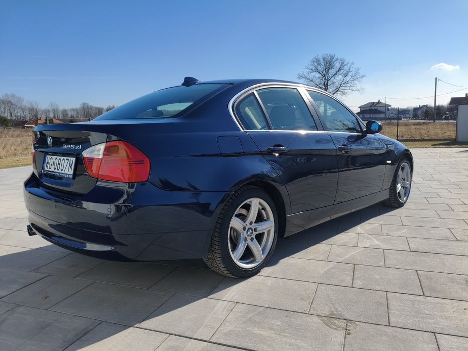 BMW 325i  xdrive