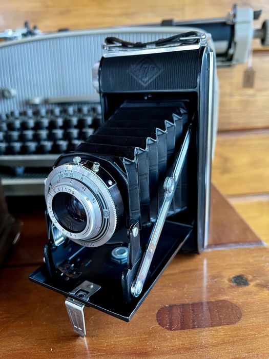 Antiga maquina fotografica Agfa Billy