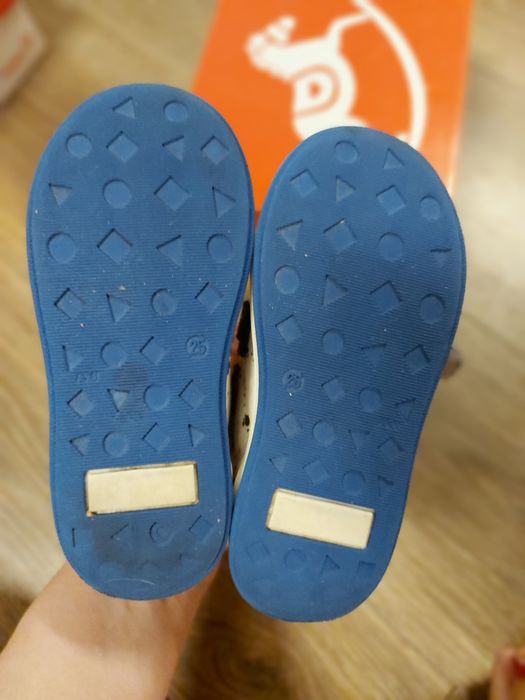Buty 25/26 Emel 16,5 cm Barefoot