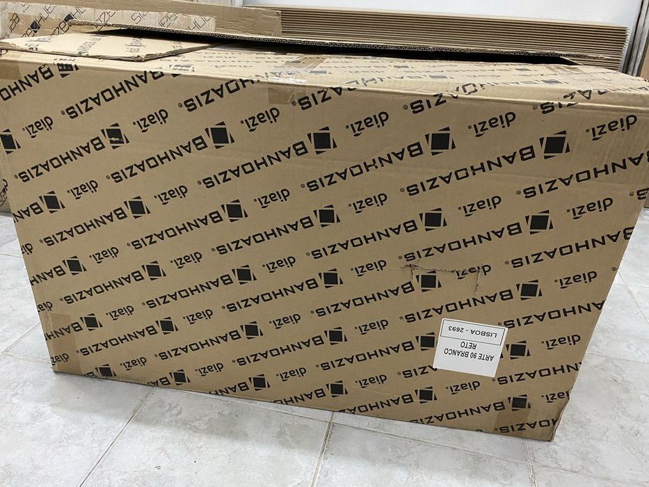 Movel suapenso WC Banhoazis branco