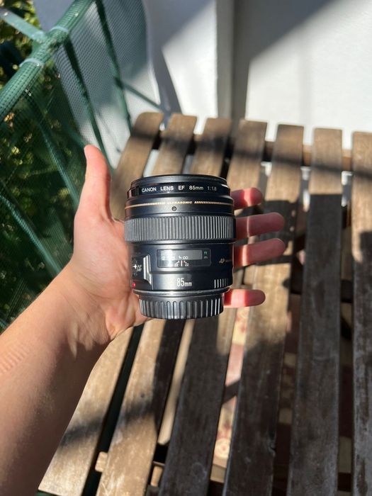 Objetiva Canon EF 85mm F1.8 USM