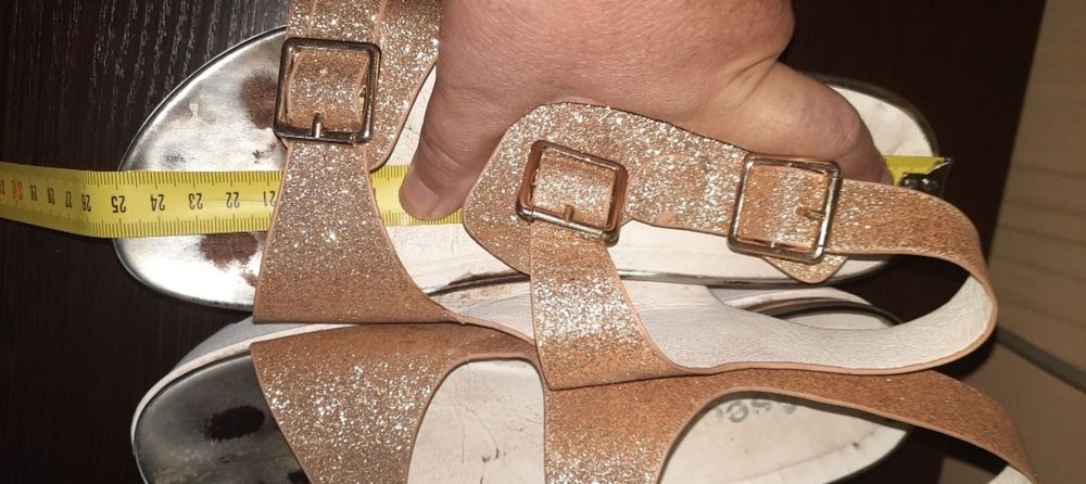 Босоножки женские переливающиеся