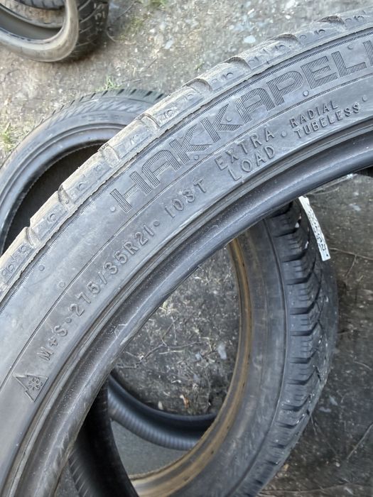 275/35R21 Nokian hakkapeliitta R5