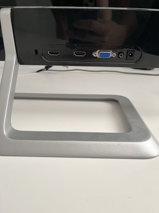 Monitor APC 27’ 1080P