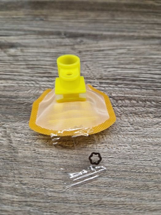 Фільтр паливного насосу мотоцикла SUZUKI