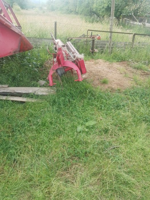 Продам граблі сонечко 4 штуки у доброму стані груба рама і роторнну ко