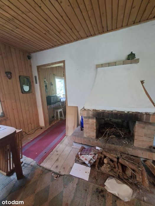 Dom 43 m2 na działce o pow 1690 m2 w Rosanowie.