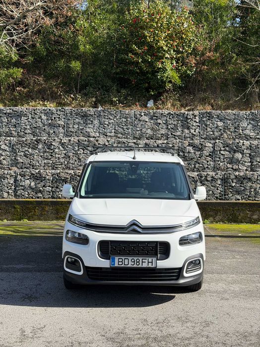 Citroën Berlingo XL 1.5 BlueHDi 131cv 2020 - 5 Lugares - Full Extras