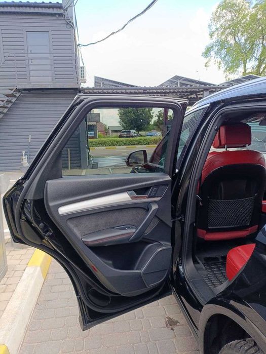 продам Audi Sq5 Premium Plus