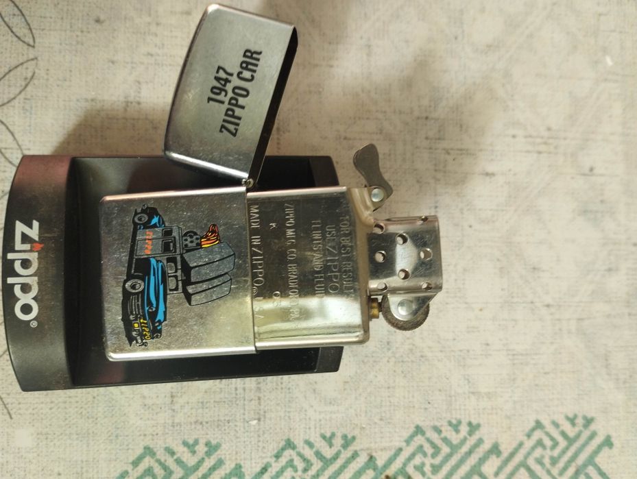 Isqueiros Zippo+ maquina de enrolar cigarros