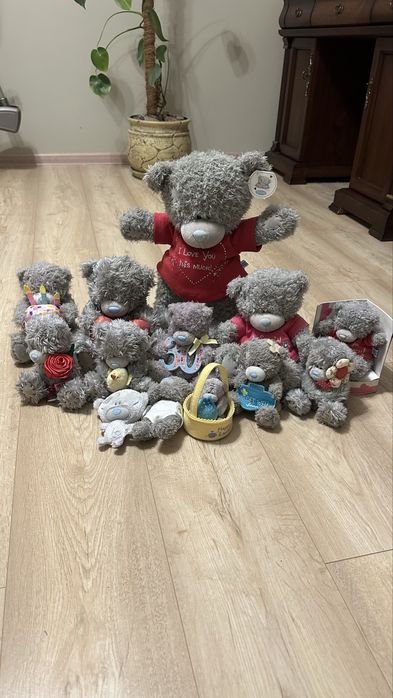 колекцію плюшевих ведмедиків Me to You Tatty Teddy.