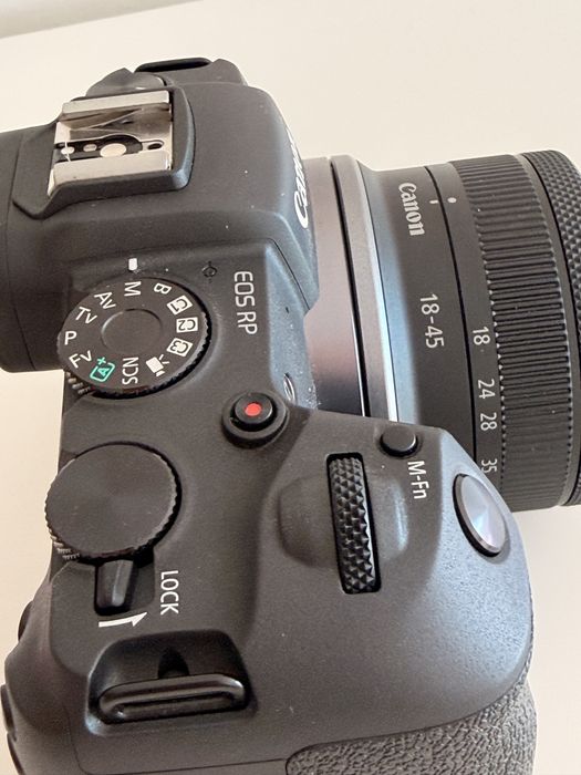 Canon RP + RF-S 18-45mm nova