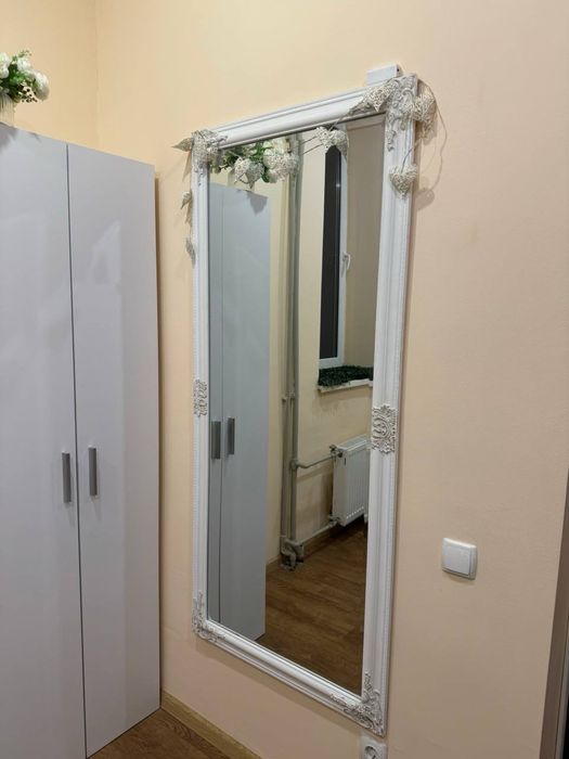 Зеркало в отличном состоянии