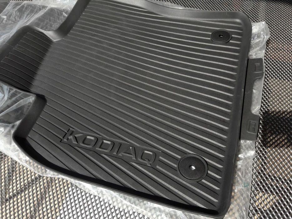 Коврики оригінал Skoda Octavia A7 A8 Kodiaq Karoq Superb Fabia