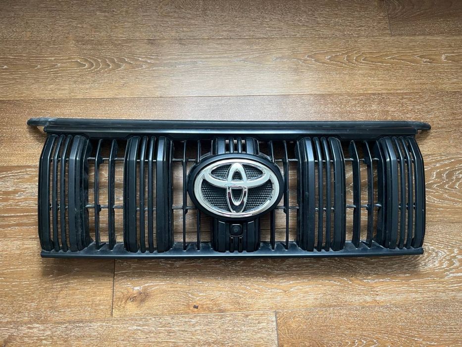 Значок Toyota 75312-60050: 35 $ - Наклейки, эмблемы, значки Ровно